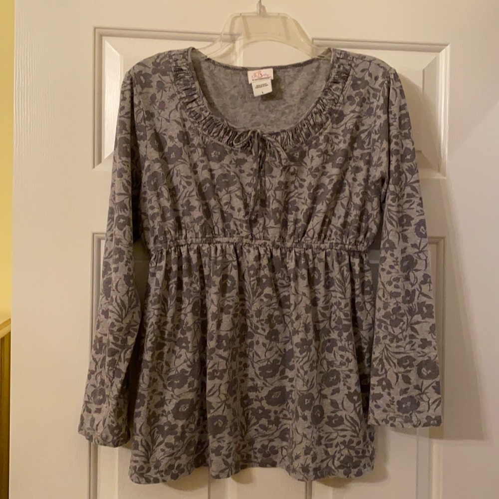 Oh Baby by Motherhood Gray Top